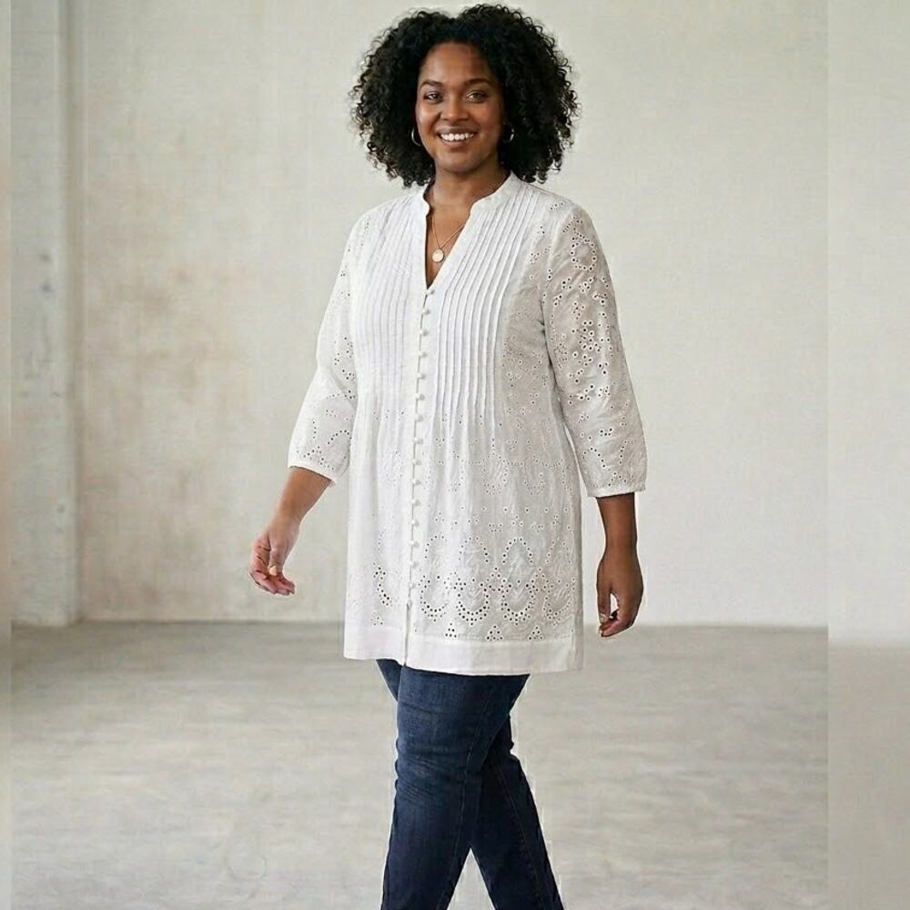WOMAN WITHIN White Eyelet Tunic Length Popover Blouse 22/24 1X   Cottage   Clean